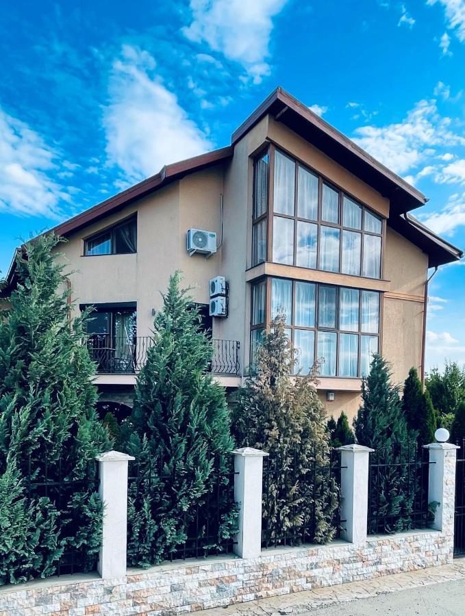 Ami Residence Bucharest Airport,Therme&Free Parking Otopeni Ngoại thất bức ảnh